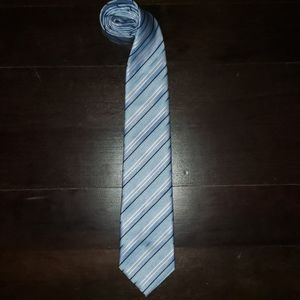 MEN'S UMO LORENZO ITALIAN SILK HANDMADE NECK TIE